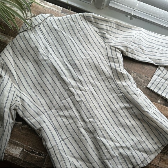 NWT GAP Linen Cotton Blend White Navy Blue Striped Blazer - Size 2 - Picture 4 of 7